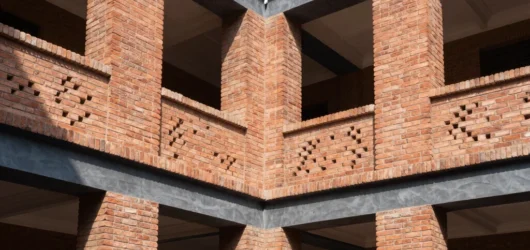 Terracotta and Thermal Mass in Contemporary Architecture